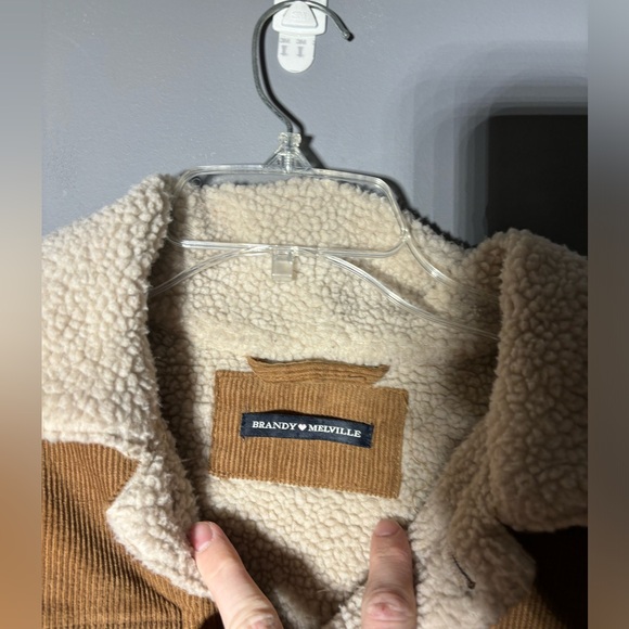 Brandy Melville Corduroy Sherpa Trucker Jacket - Picture 4 of 5